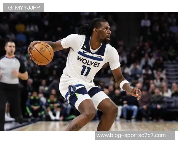 芬奇称赞里德表现出色砍下22分投篮流畅令人印象深刻